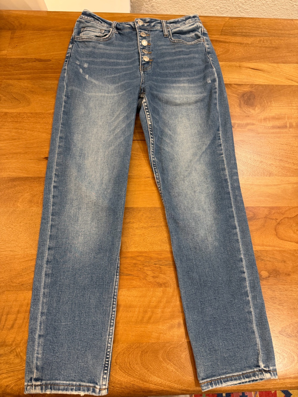 Vervet Women's Cropped Blue Button-Fly Jeans Approx Size 27